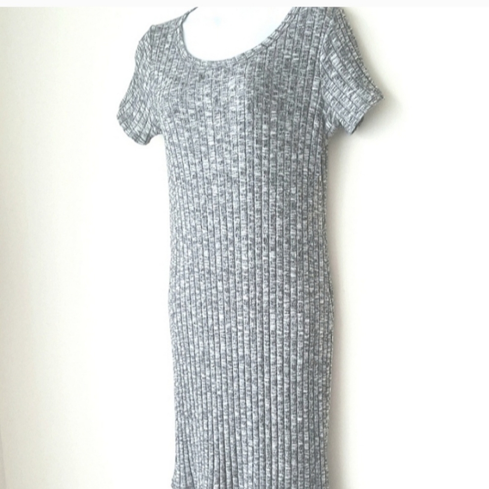 Ribbed Pullover Body Hugging Dress Black White Gray Tweed Size Small